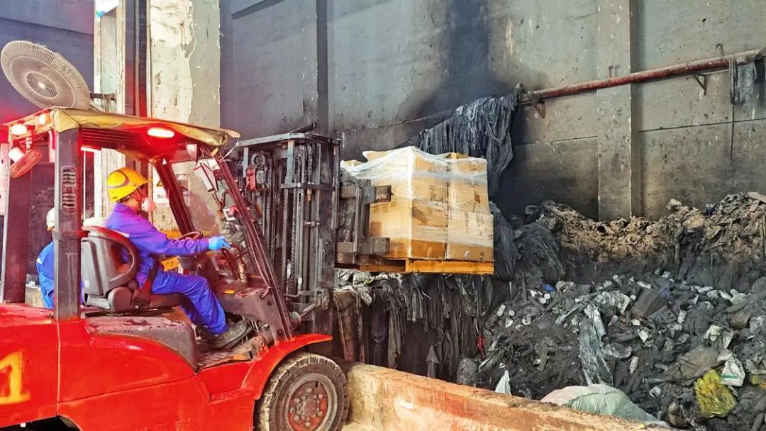 佛山市场监管局销毁侵权假冒物品600多件